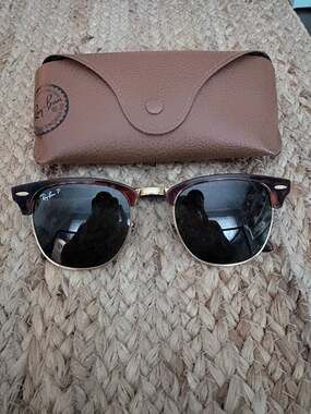 Ray-Ban Clubmaster Polarized RB3016 990/51 51mm Tortoise Gold Sunglasses